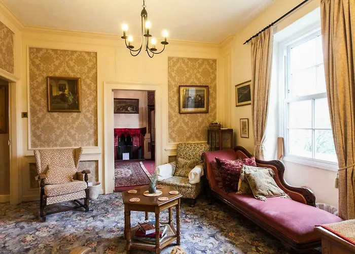 Inglewood House