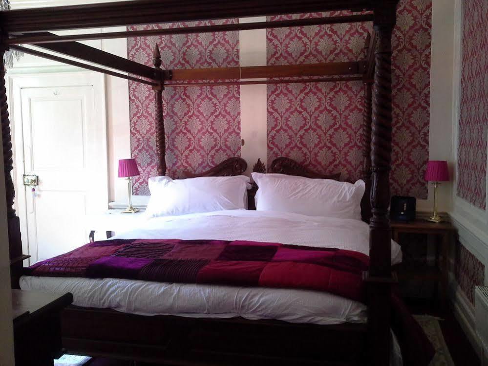 Inglewood House 3*